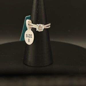 Elegant Silver Women's Ring